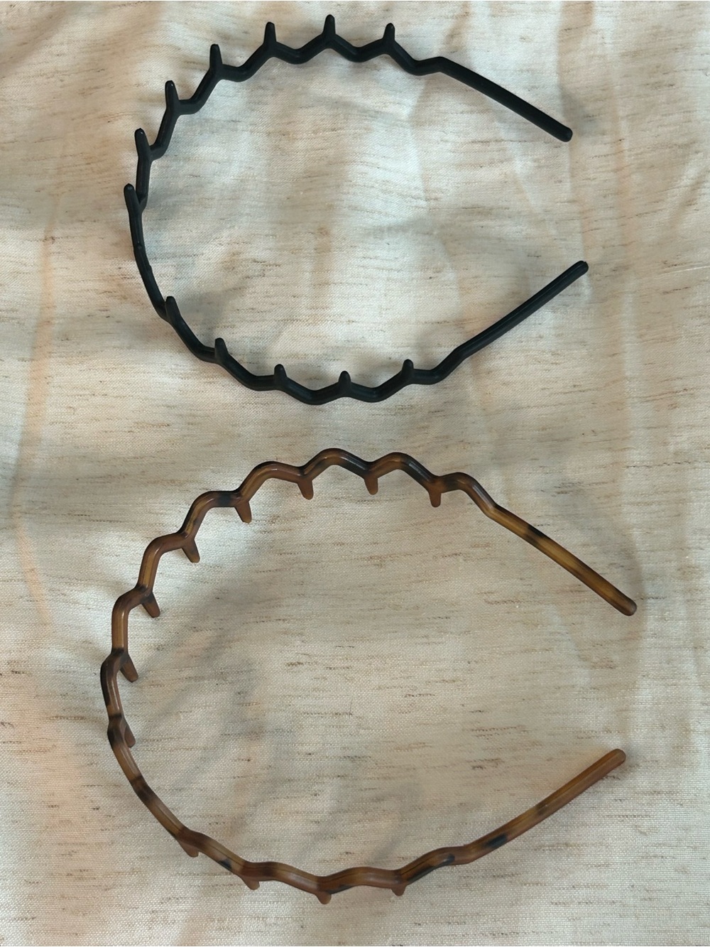 Black & Tortoise Zig Zag Comb Headbands Set of 2 90s Style